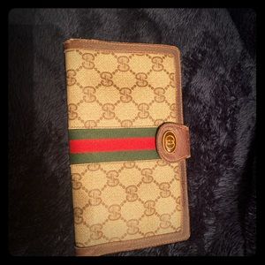 Vintage Gucci accessory collection wallet